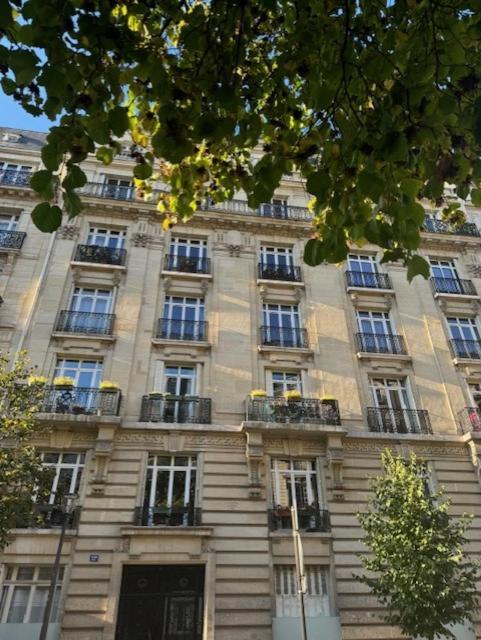 Un Studio Cosy Au Coeur De Paris 17 Batignolles , Monceau Екстериор снимка